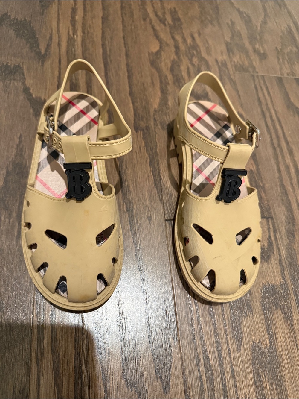 Burberry Beige Kids jelly Sandals with TB Logo